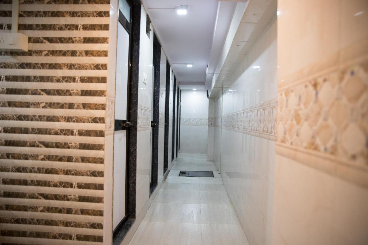 Hotel Alibaba Mumbai Exterior photo