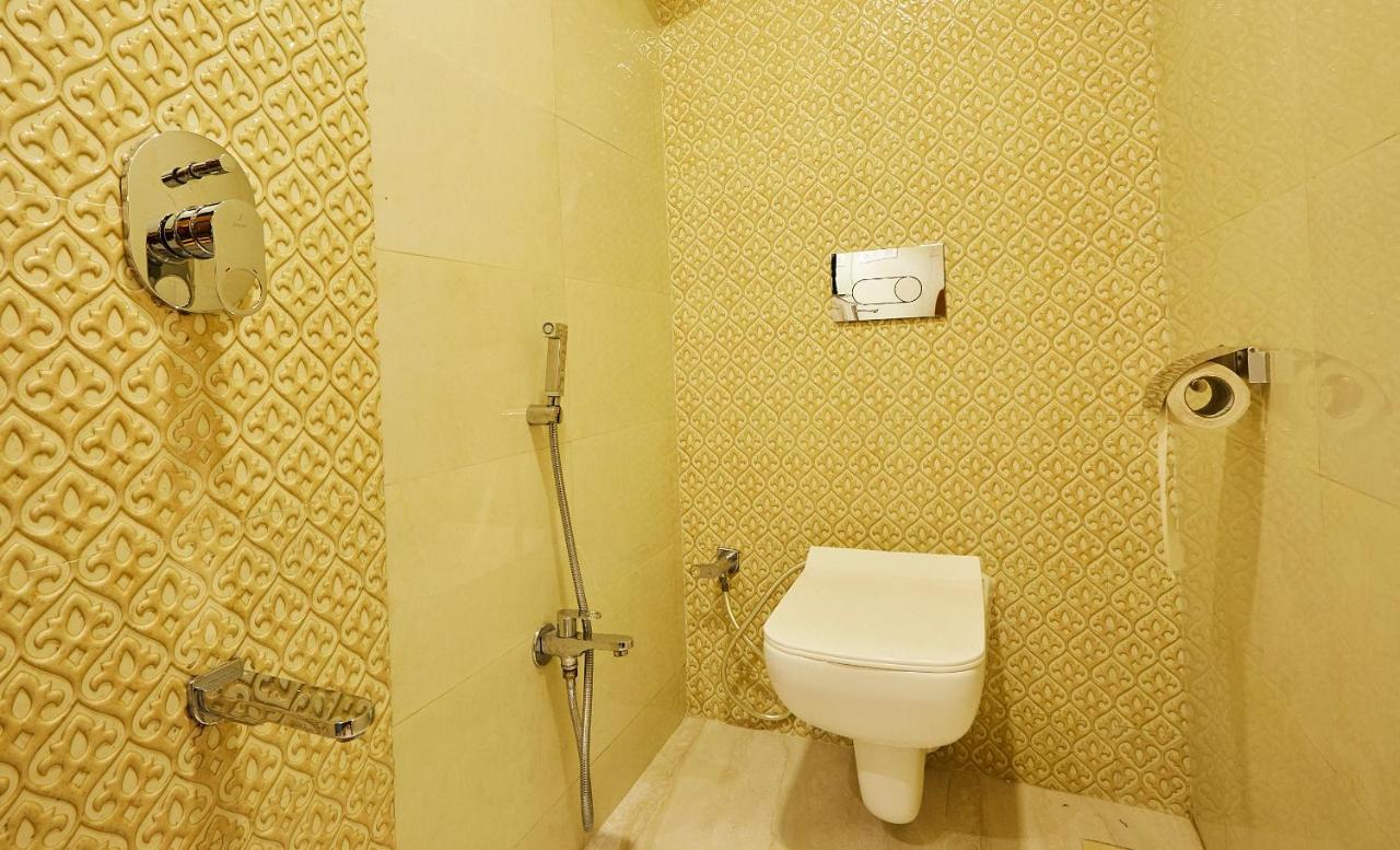 Hotel Alibaba Mumbai Exterior photo