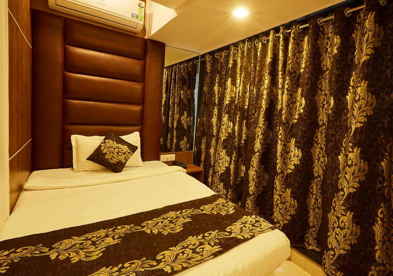 Hotel Alibaba Mumbai Exterior photo